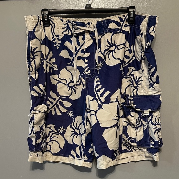 Arizona Jean Company Blue and White Floral Swim Trunks - Picture 1 of 7